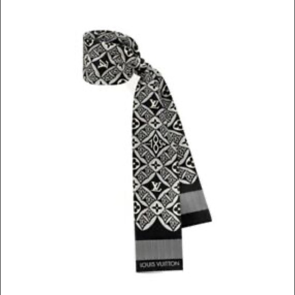 LOUIS VUITTON
Silk Since 1854 Bandeau Black